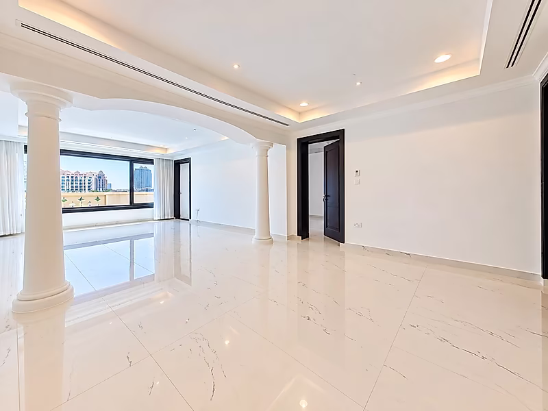 CHIC 2-BEDROOM TOWNHOUSE WITH MARINA VIEWS - Photo 18