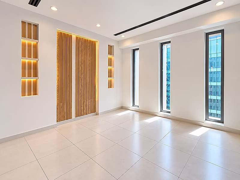 مكتب فاخر مجهز بالكامل | 165 م² | مارينا لوسيل - Photo 7