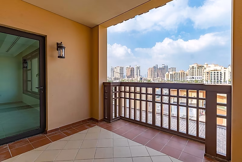 FULLY MAINTAINED 2 BEDROOM TOWNHOUSE | MARINA VIEW | PEARL - Photo 10