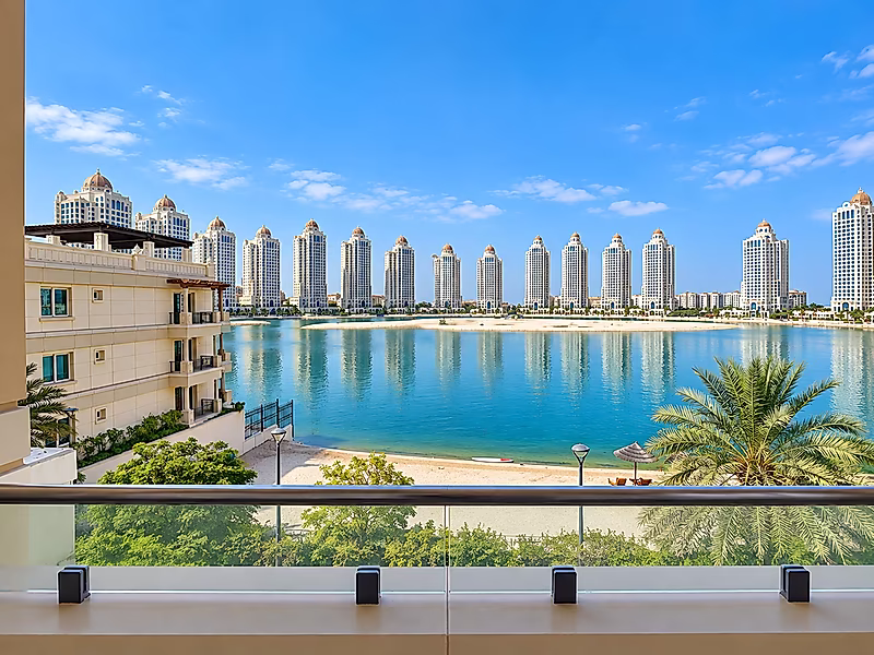 LUXURY 3+MAID TOWNHOUSE | BEACH ACCESS | BILLS INCLUDED - Photo 2