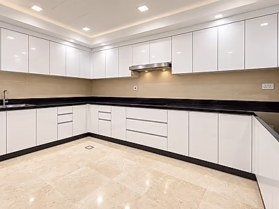 LUXURY 3+MAID TOWNHOUSE | BEACH ACCESS | BILLS INCLUDED