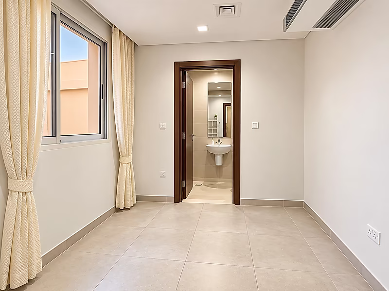 LUXURY 3+MAID TOWNHOUSE | BEACH ACCESS | BILLS INCLUDED - Photo 11