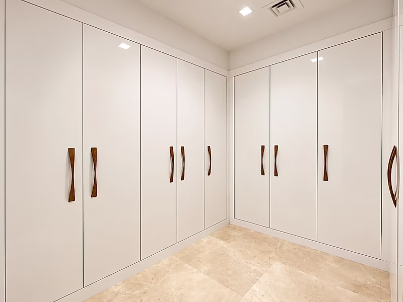 LUXURY 3+MAID TOWNHOUSE | BEACH ACCESS | BILLS INCLUDED - Photo 13
