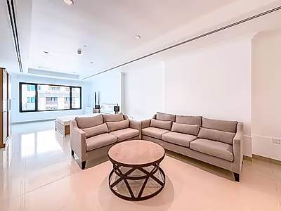 SPACIOUS STUDIO FOR RENT IN PORTO ARABIA