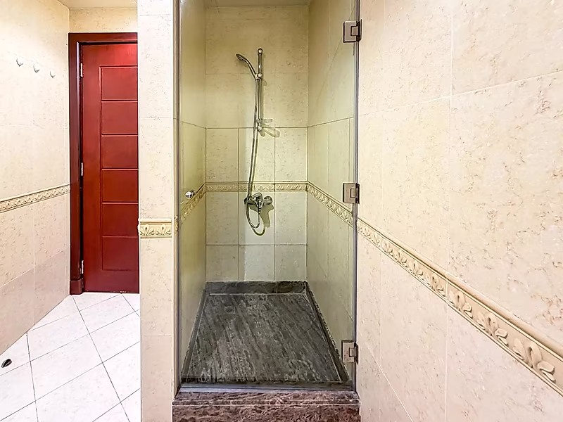 SPACIOUS STUDIO FOR RENT IN PORTO ARABIA - Photo 10