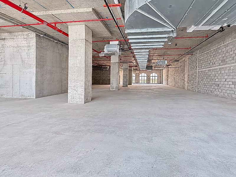 Premium 6,348 SQM Commercial Space for Lease - Photo 2