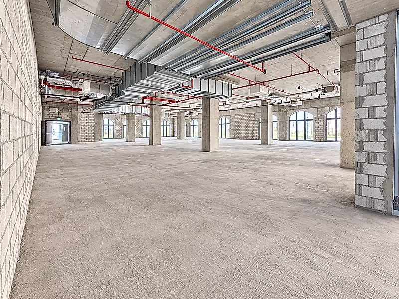 Premium 6,348 SQM Commercial Space for Lease - Photo 4