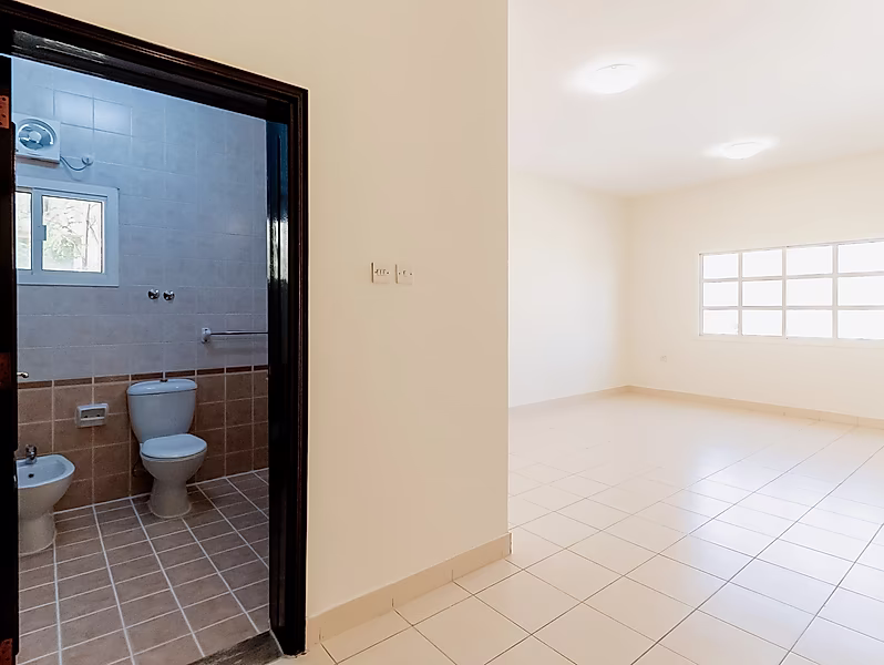 4-BEDROOM VILLA IN COMPOUND | AL WAAB - Photo 12