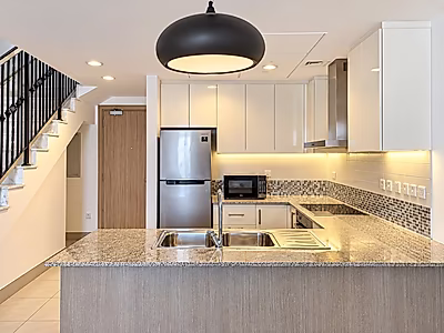 BEACH ACCESS | FULLY FURNISHED 1-BED CHALET