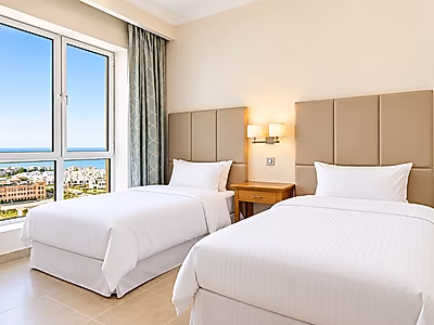SEA VIEWS 2-BEDROOM FURNISHED | HIGH FLOOR | INCLUDING BILLS
