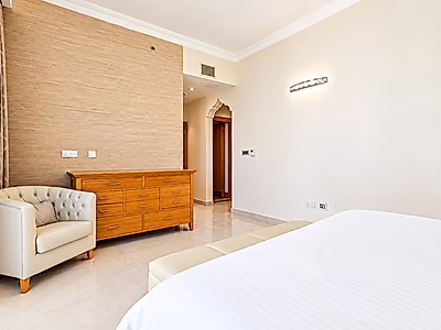 SEA VIEWS 2-BEDROOM FURNISHED | HIGH FLOOR | INCLUDING BILLS