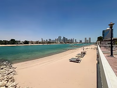 إمكانية الوصول إلى الشاطئ | فيلا مفروشة بالكامل لأربعة أشخاص + غرفة خادمة | بحيرة ويست باي