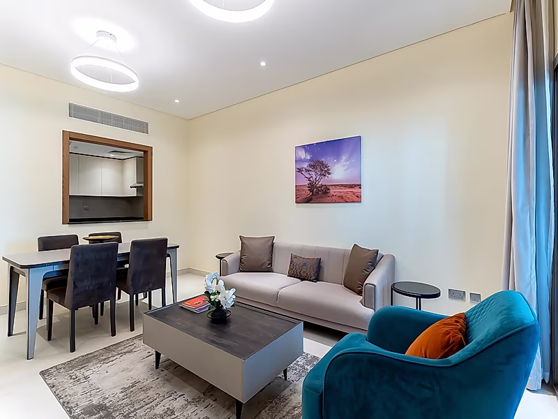 FULLY FURNISHED 1BR APARTMENT IN WEST WALK | BILLS INCLUDED - Photo 2