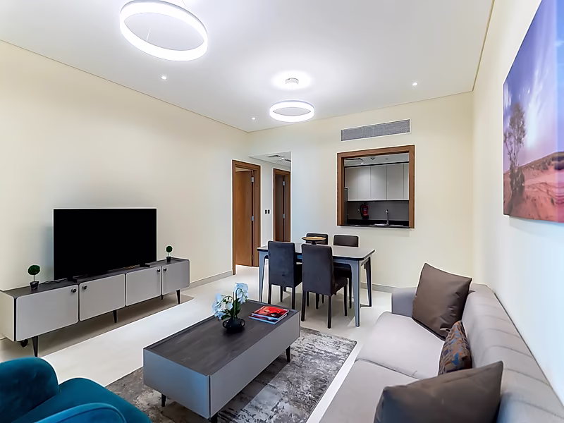 FULLY FURNISHED 1BR APARTMENT IN WEST WALK | BILLS INCLUDED - Photo 3