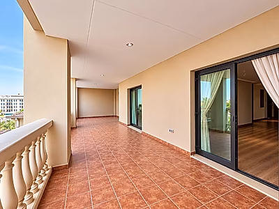 SPACIOUS 2BR PLUS MAID APARTMENT| PORTO