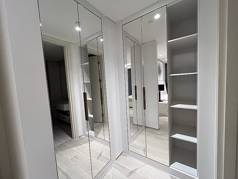 SLEEK 2-BEDROOM HAVEN WITH MODERN FINISHES - Photo 5