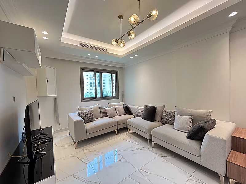 STYLISH 1-BEDROOM WITH MODERN TOUCHES - Photo 3