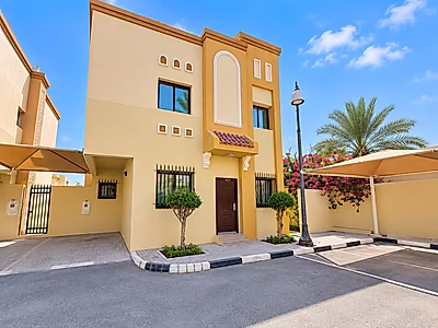 مجمع سكني كامل مجدد بالكامل | مقابل دوحة فستيفال سيتي