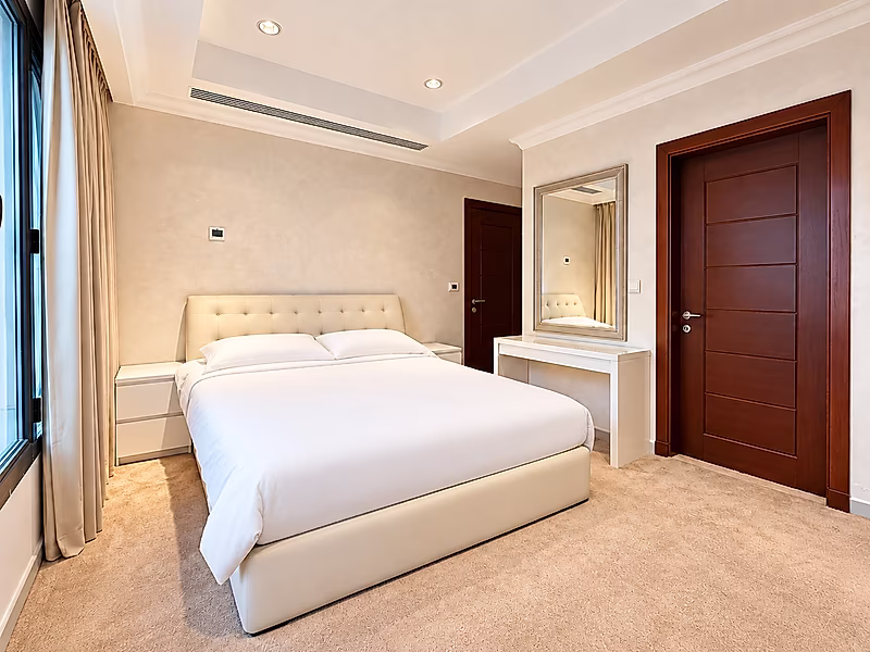 SLEEK 1-BEDROOM APARTMENT | MODERN ELEGANCE - Photo 8