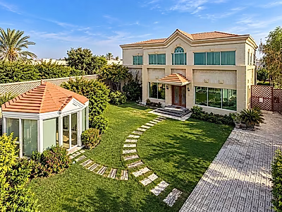 878 SQM Family Villa with Multiple Annexes | New Salata