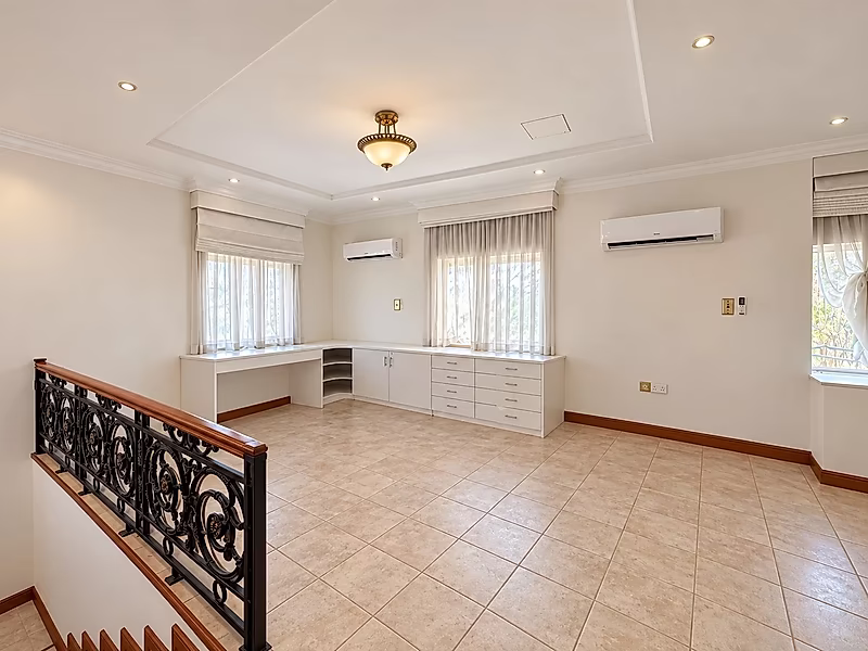 878 SQM Family Villa with Multiple Annexes | New Salata - Photo 26