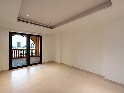Spacious 1-Bedroom Apartment | Full Marina View | Porto Arabia