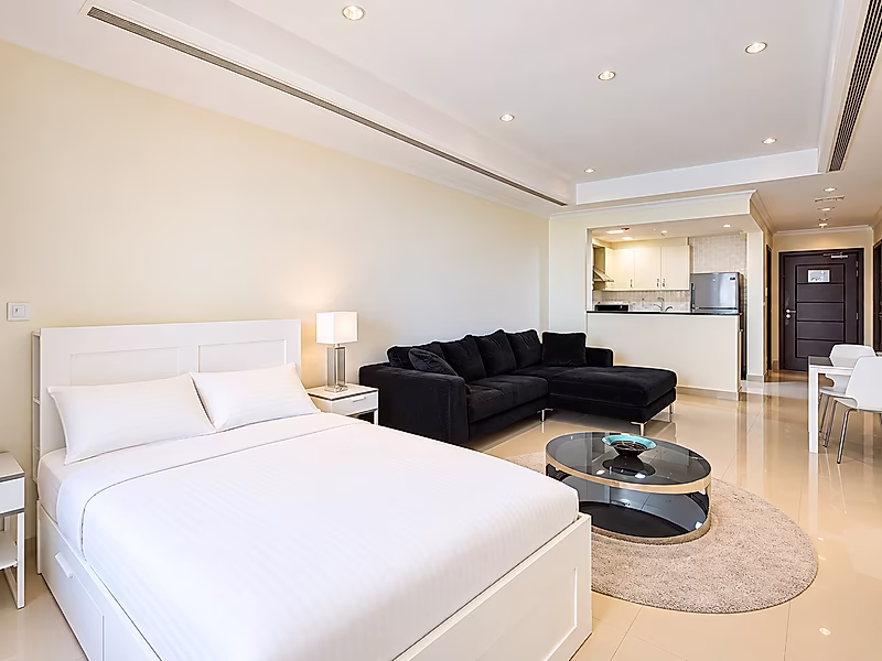 FULLY FURNISHED STUDIO IN PORTO ARABIA | BILLS INCLUDED - Photo 2