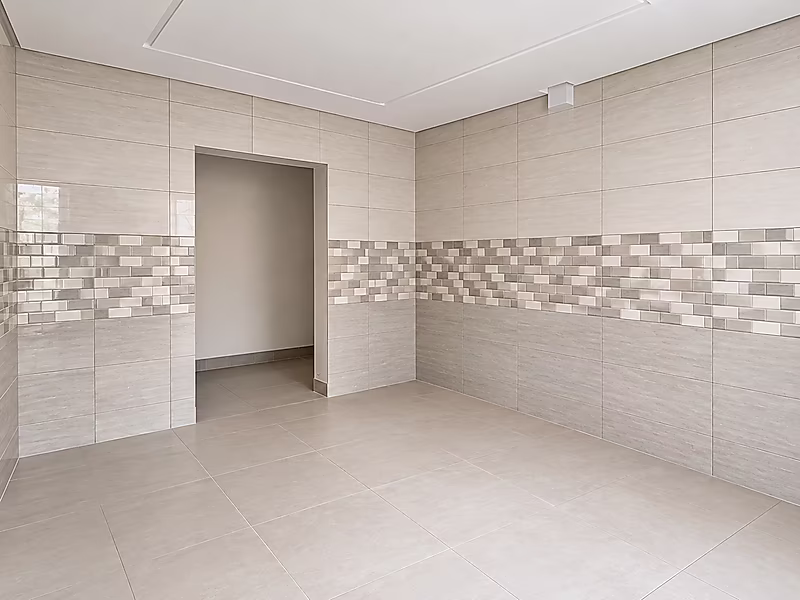 Spacious 9BR Standalone Villa for Sale in New Al Thumama - Photo 14