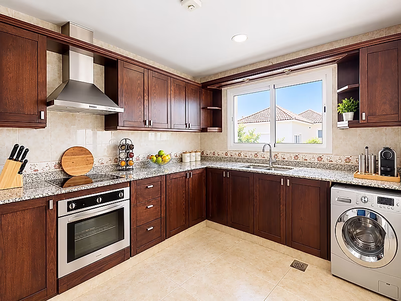 2-BEDROOM LUXURY LIVING | PREMIUM AMENITIES - Photo 4