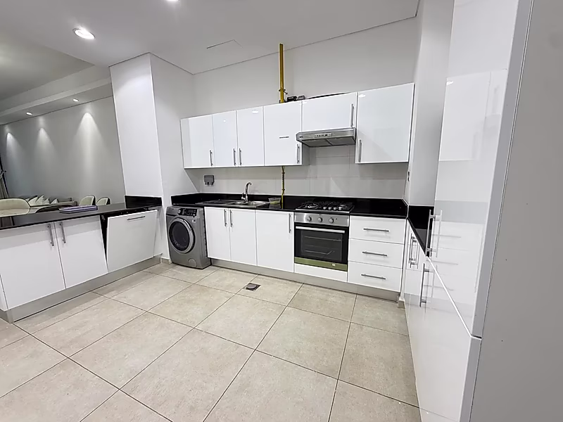 MODERN 2 BEDROOMS | BRIGHT & SPACIOUS - Photo 7