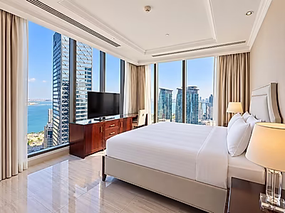 STUNNING FULLY RENOVATED 3BEDROOM LUXURY | HIGH FLOOR | BILLS INCLUDED - Photo 3