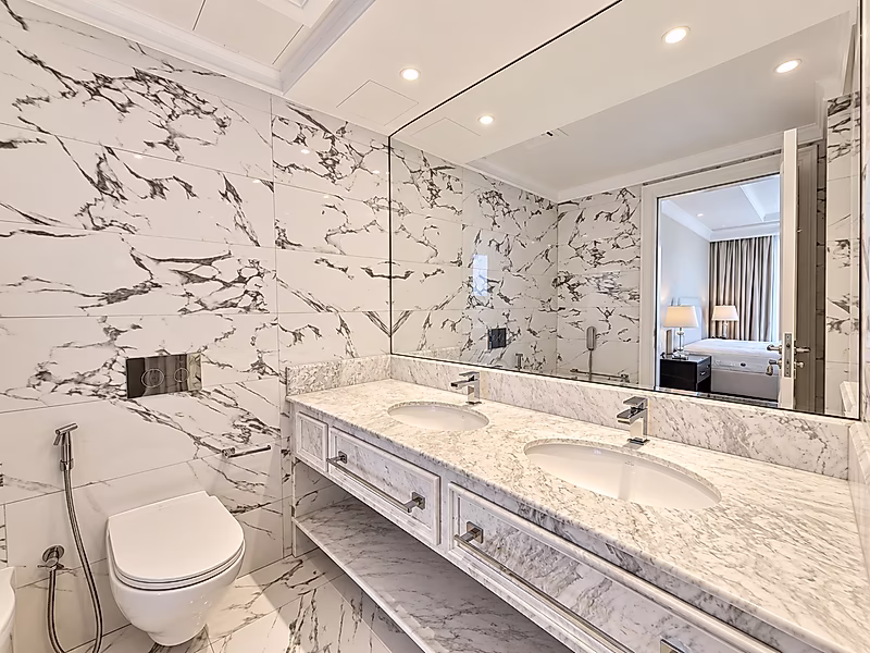 STUNNING FULLY RENOVATED 3BEDROOM LUXURY | HIGH FLOOR | BILLS INCLUDED - Photo 4