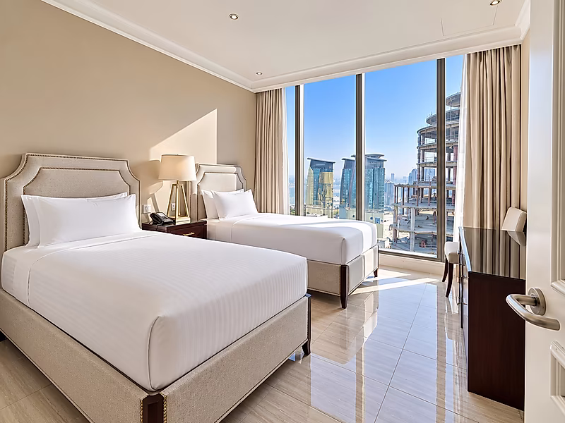 STUNNING FULLY RENOVATED 3BEDROOM LUXURY | HIGH FLOOR | BILLS INCLUDED - Photo 5