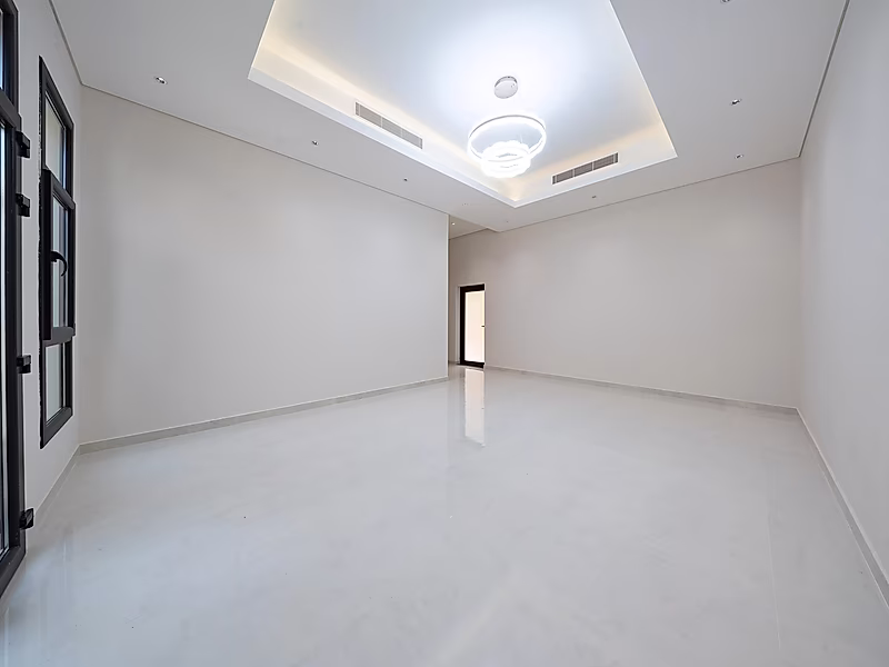Modern Ready-to-Move Villa for Sale in Mreikh | Luxury Design & Spacious Layout - Photo 46