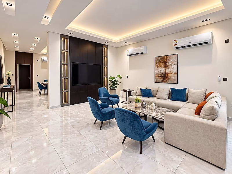 STUNNING 5BR VILLA WITH LUXE AMENITIES - Photo 1