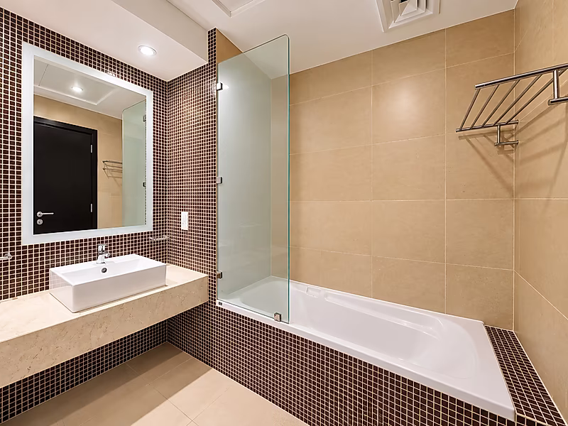 FULLY FURNISHED 2-BEDROOM + MAID | WEST BAY - Photo 8