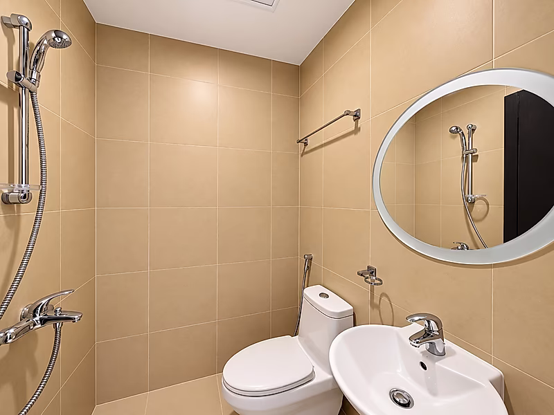 FULLY FURNISHED 2-BEDROOM + MAID | WEST BAY - Photo 10