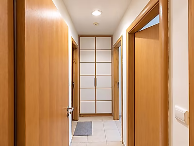 CHARMING 2BR APARTMENT WITH MODERN TOUCHES