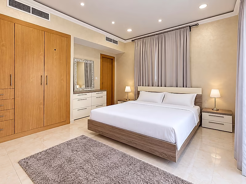 CHIC 1BR APARTMENT WITH DUAL BATHROOMS - Photo 4