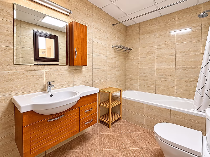 CHIC 1BR APARTMENT WITH DUAL BATHROOMS - Photo 9