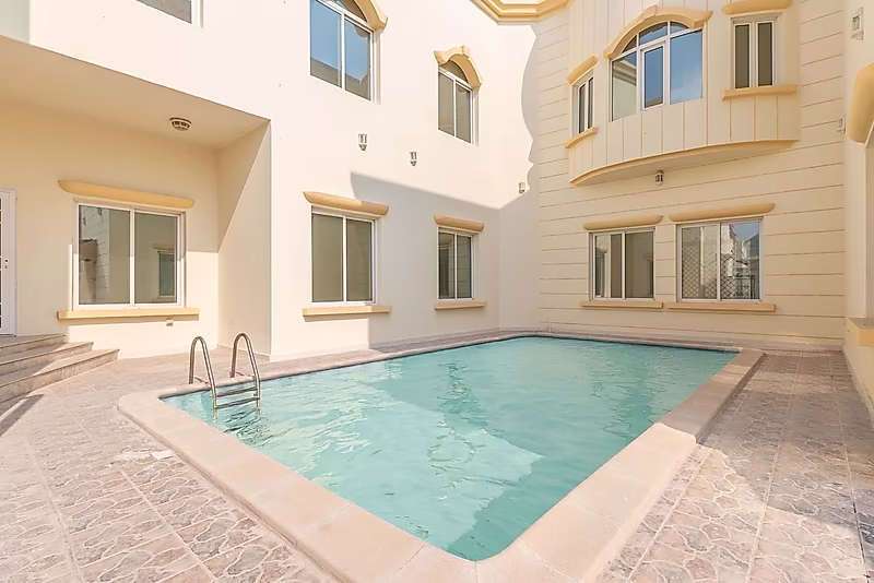 MASSIVE 9BR VILLA | COMMERCIAL/RESIDENTIAL | WEST BAY LAGOON - Photo 18