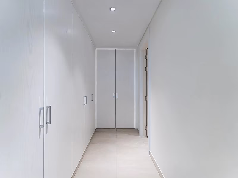 ELEVATED 2 BEDROOM APARTMENT IN THE HEART OF LUSAIL MARINA BILLS INCL - Photo 6