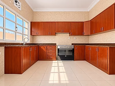 EXCLUSIVE FAMILY VILLA WITH POOL & GYM | 4BR + MAID