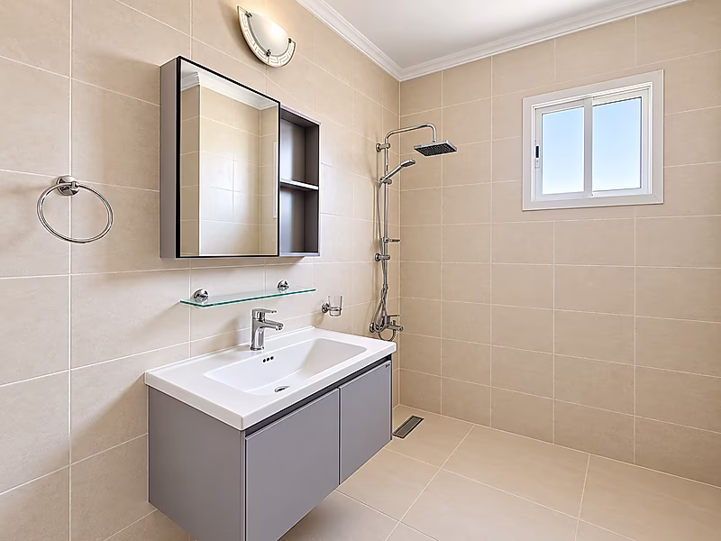 EXCLUSIVE FAMILY VILLA WITH POOL & GYM | 4BR + MAID - Photo 5