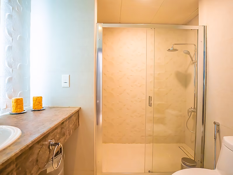 CONTEMPORARY ELEGANCE IN SPACIOUS 2BR - Photo 13