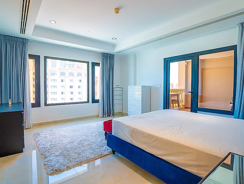 CONTEMPORARY ELEGANCE IN SPACIOUS 2BR - Photo 14