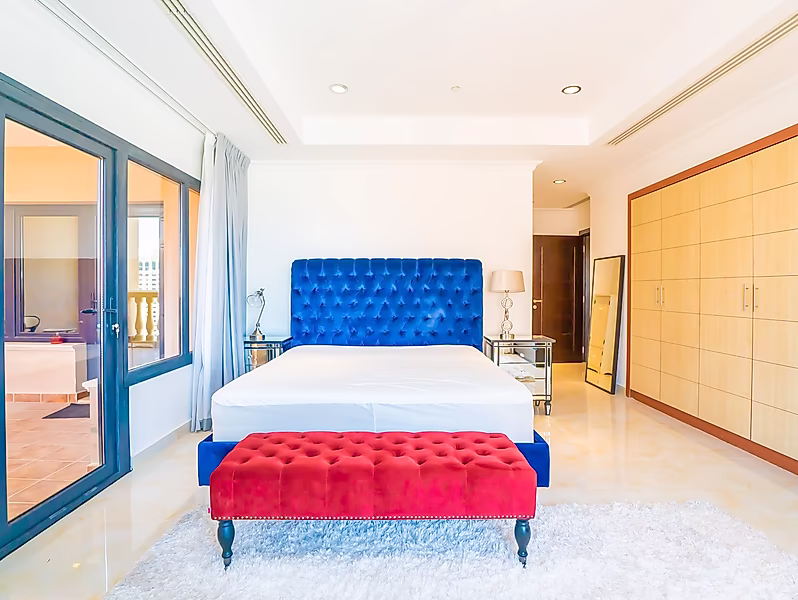 CONTEMPORARY ELEGANCE IN SPACIOUS 2BR - Photo 15