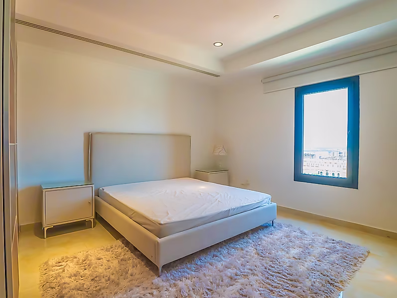 CONTEMPORARY ELEGANCE IN SPACIOUS 2BR - Photo 17