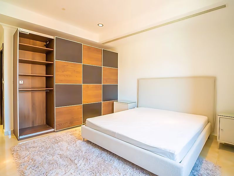 CONTEMPORARY ELEGANCE IN SPACIOUS 2BR - Photo 18