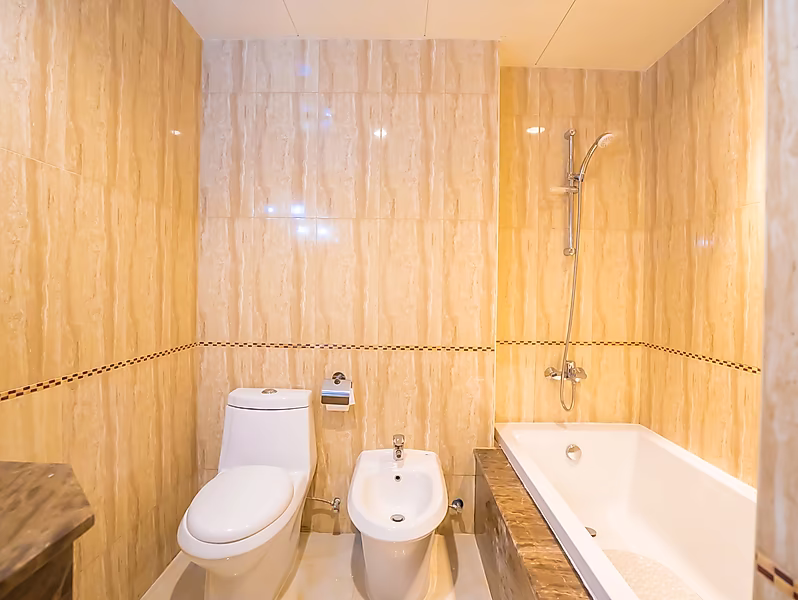 CONTEMPORARY ELEGANCE IN SPACIOUS 2BR - Photo 19